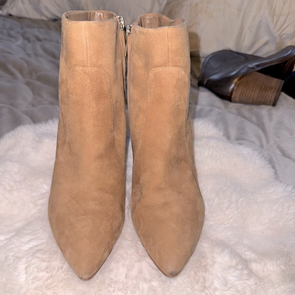 Sam Edelman Suede, light Tan Ankle Boots w/zip closures and stiletto heel.